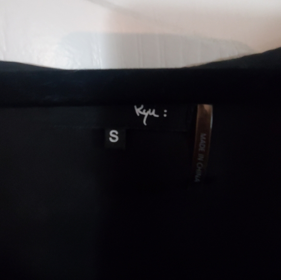 Black Mid-length dress. Size S - Picture 3 of 3